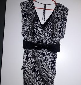 Gorgeous black and white dress!